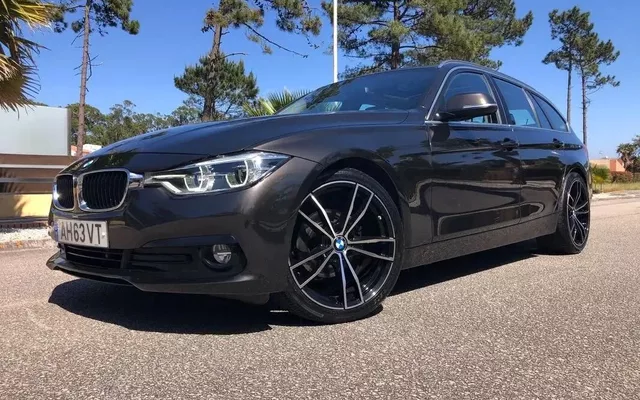 BMW 320
