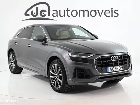 Audi Q8 55 TFSIe quattro Tiptronic