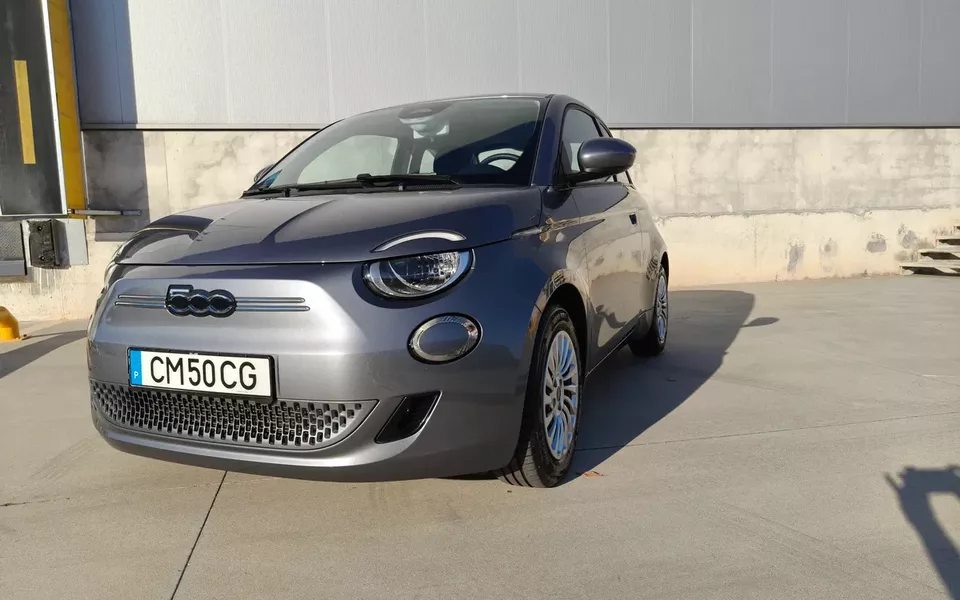 Fiat 500e Action