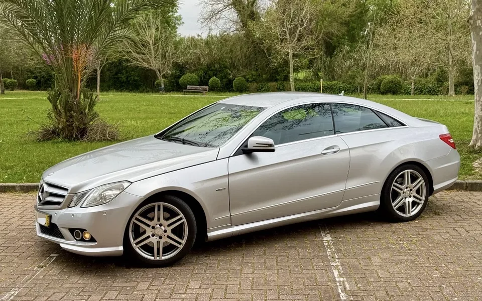 Mercedes-Benz E 220 CDI Avantgarde BlueEfficiency