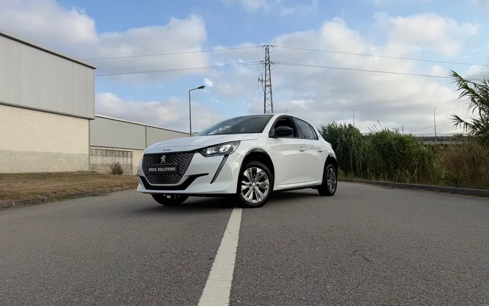 Peugeot e-208 Allure Pack