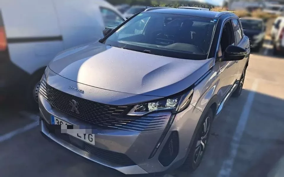 PEUGEOT 3008 300 e-EAT8 GT