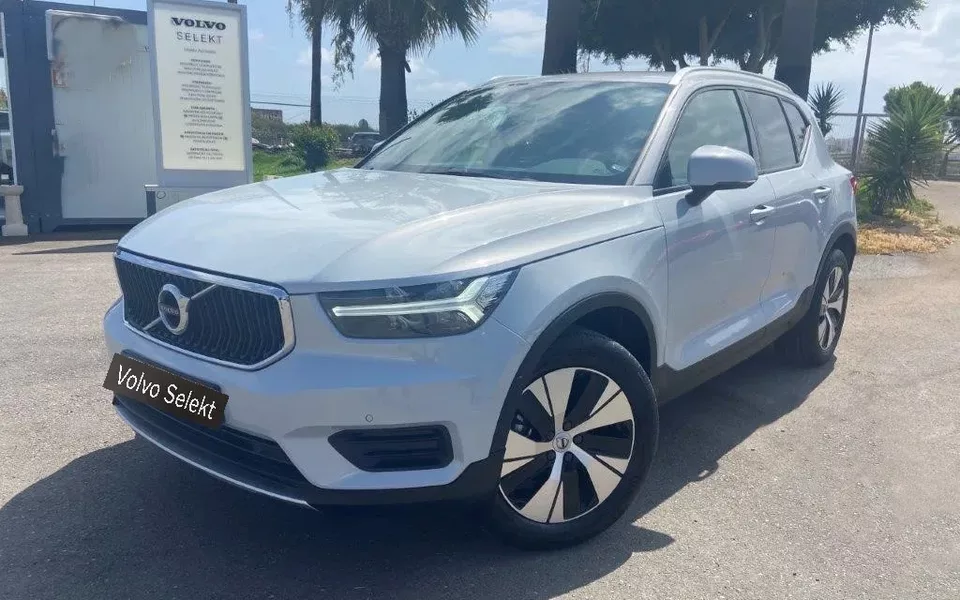Volvo XC 40 1.5 T2 Momentum Plus