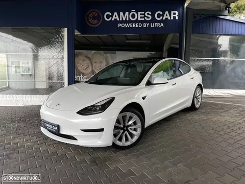 Tesla Model 3 Standard Range Plus RWD