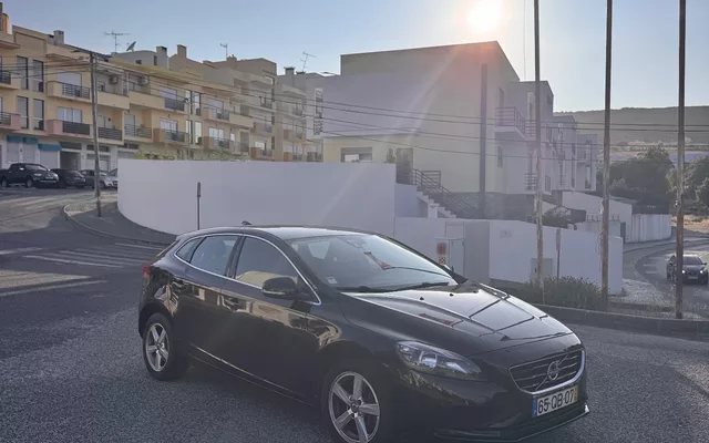 Volvo V40 2.0 D2 Momentum Geartronic