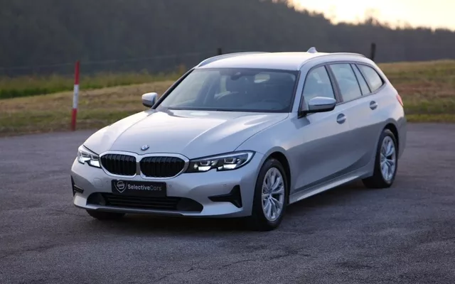 BMW Serie 3 318dA Touring