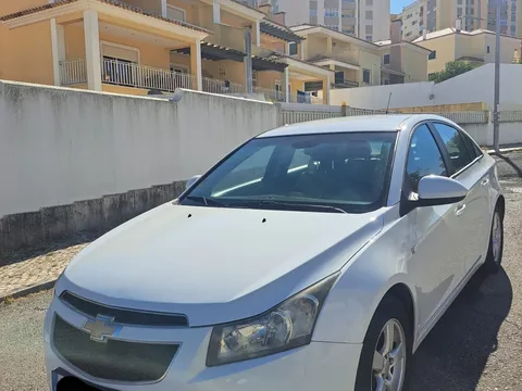 Chevrolet Cruze 1.6 LS