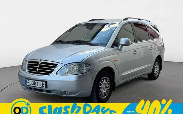KGM / SSANGYONG Rodius Rodius 270 Xdi Premium - 10200€ en Ciudad real