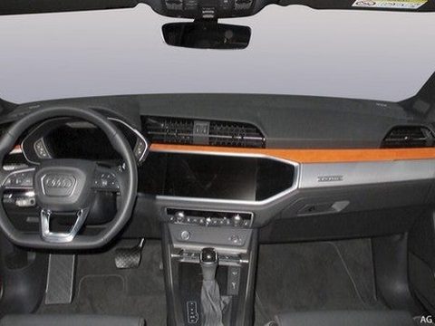 AUDI Q3 35 TFSI Advanced