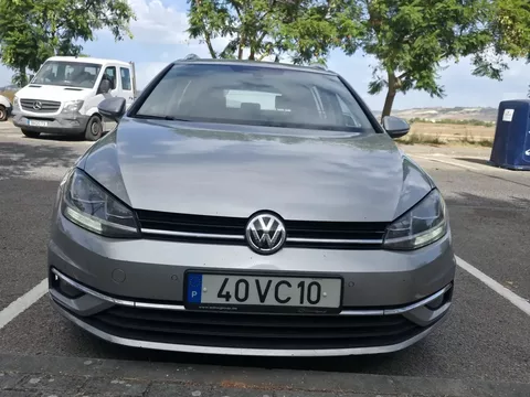 VW Golf Variant 1.6 TDi Confortline DSG