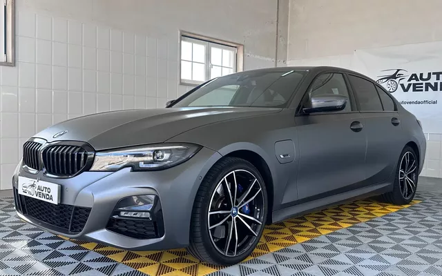 BMW 330 e Pack M Auto
