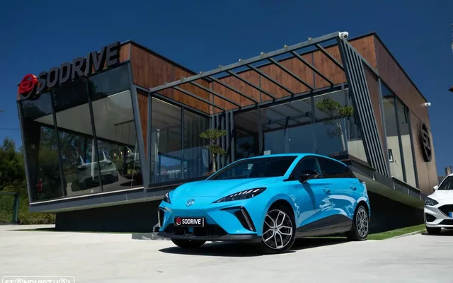 MG MG4 64 kWh Luxury