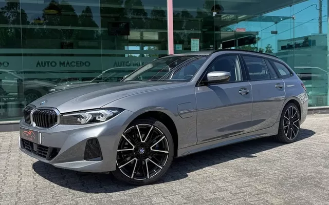 BMW 330 e Pack M Auto