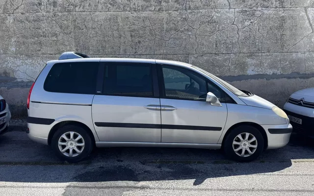 Peugeot 807 2.0 HDi