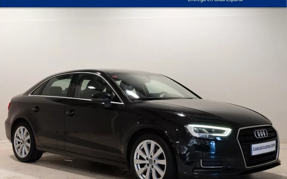AUDI A3 A3 Sedán 30 TFSI Design 85kW