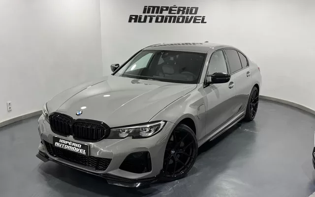 BMW 330 e Pack M Auto