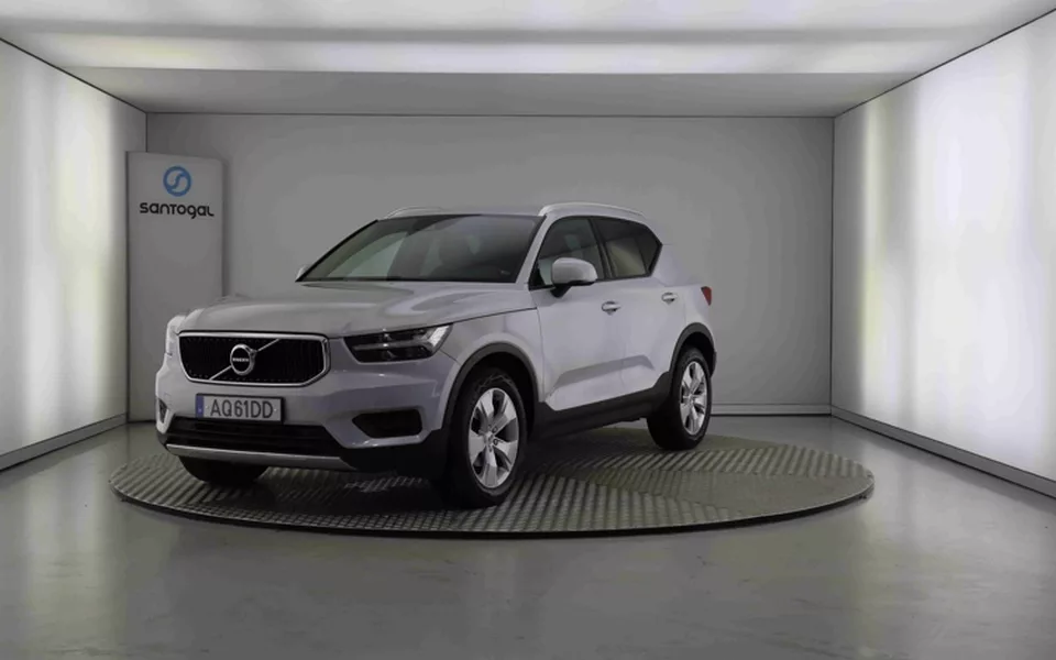 VOLVO - XC40 - XC40 1.5 T2 Momentum Plus