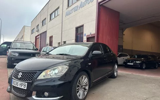 SUZUKI Kizashi Kizashi 2.4 Sport 4x4 CVT