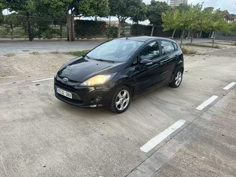 FORD Fiesta Fiesta 1.40TDCi Trend - 3300€ en Valencia