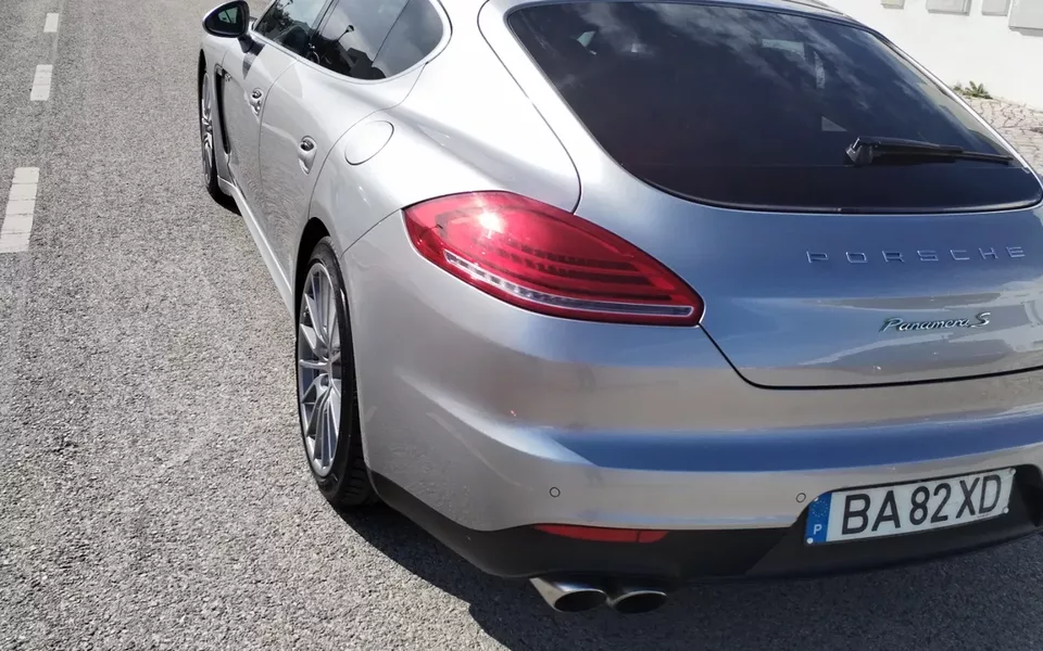 Porsche Panamera S Hybrid