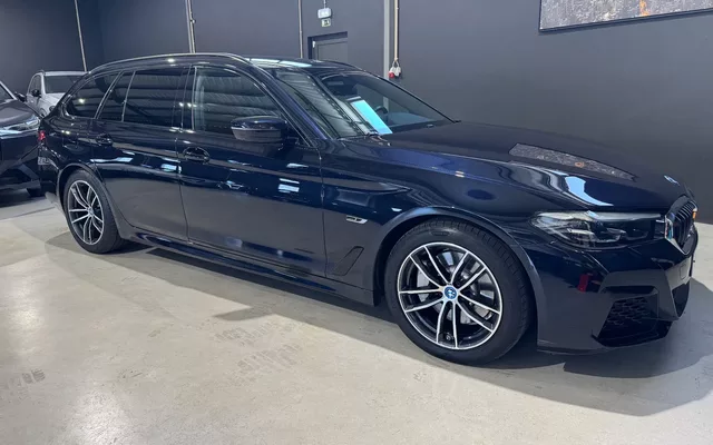 BMW 530 e Pack Desportivo M