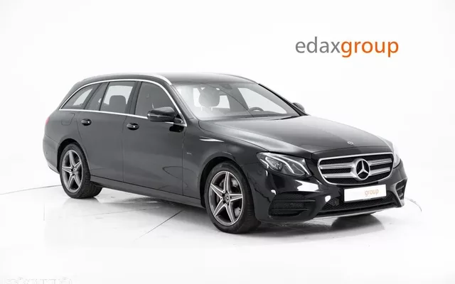Mercedes-Benz E 300 de AMG Line