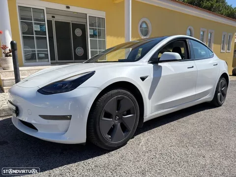 Tesla Model 3 Long Range Tração Integral Premium