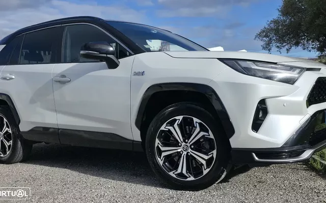 Toyota RAV4 2.5 HDF Plug-in Lounge AWD-i