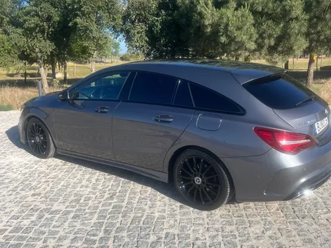 Mercedes-Benz CLA 180