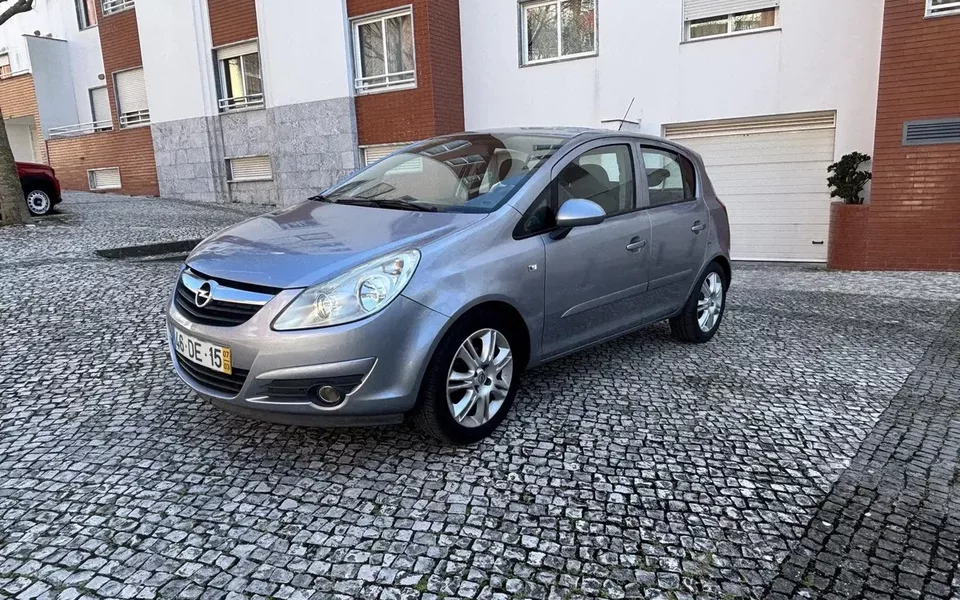 Opel Corsa 1.2 CMON
