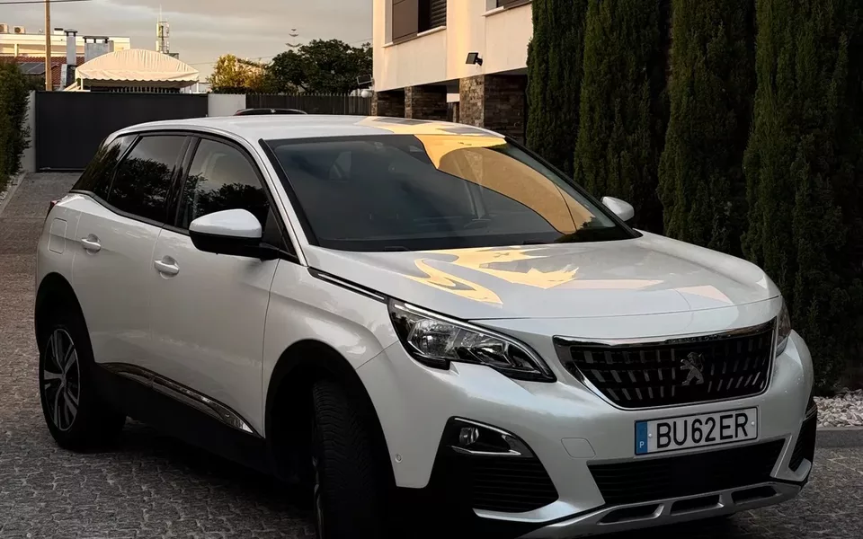 Peugeot 3008 PureTech 130 Stop & Start GPF Allure Pack