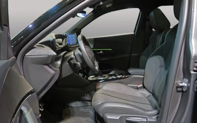 PEUGEOT - 2008 - 2008 1.2 Hybrid Style e-DCS6