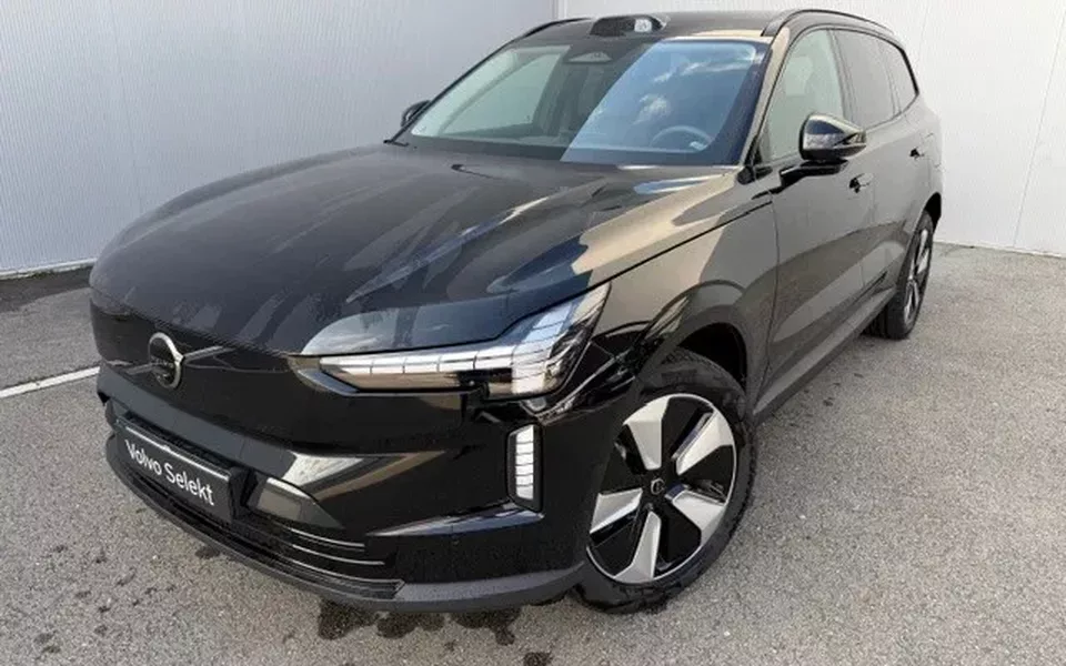 Volvo EX90