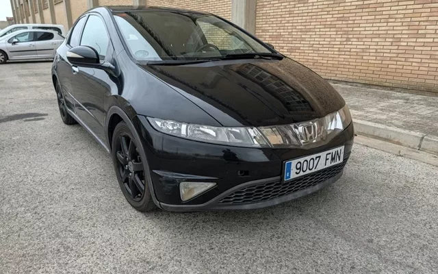 HONDA Civic Civic 2.2i-CTDI Sport - 4490€ en Zaragoza