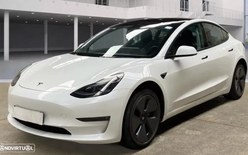Tesla Model 3 Long Range RWD