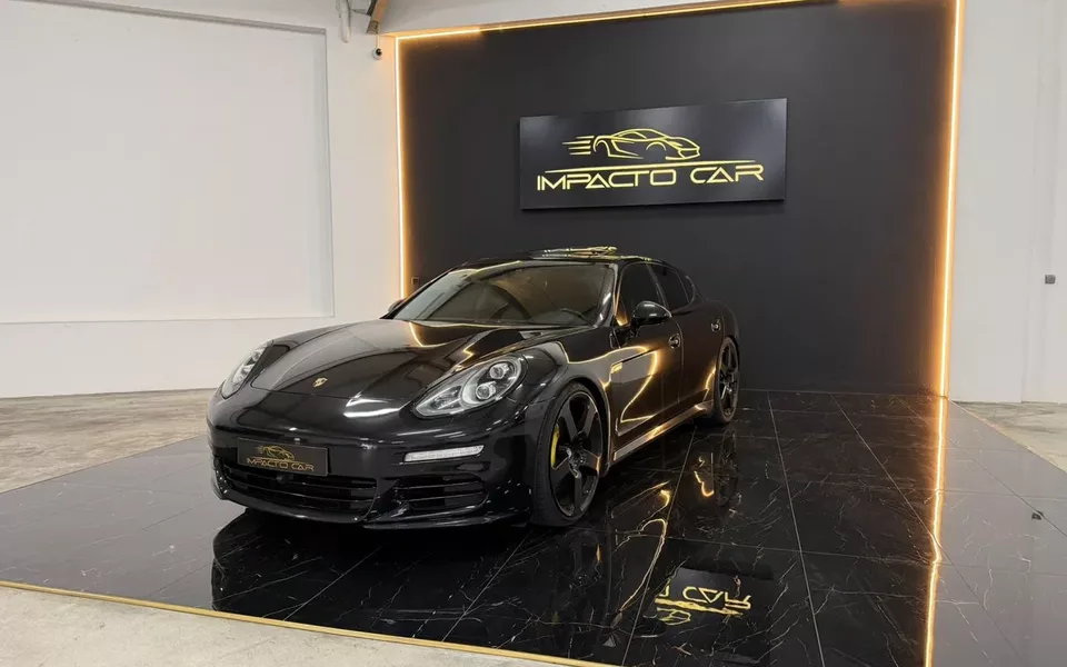 Porsche Panamera Platinum Edition