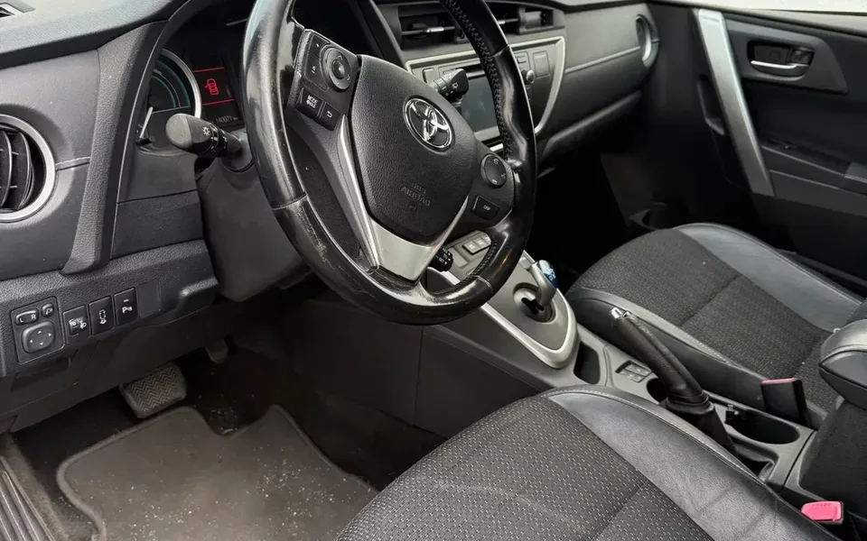 Toyota Auris 1.8 HSD Comfort