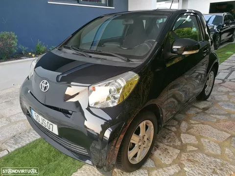 Toyota iQ 1.0 VVT-i Essential+AC