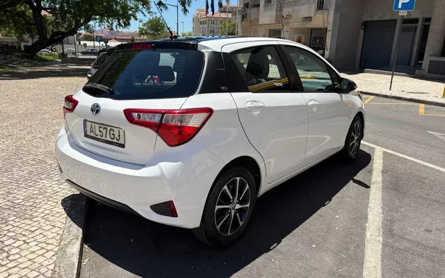 Toyota Yaris 1.5 HSD Comfort+Navi