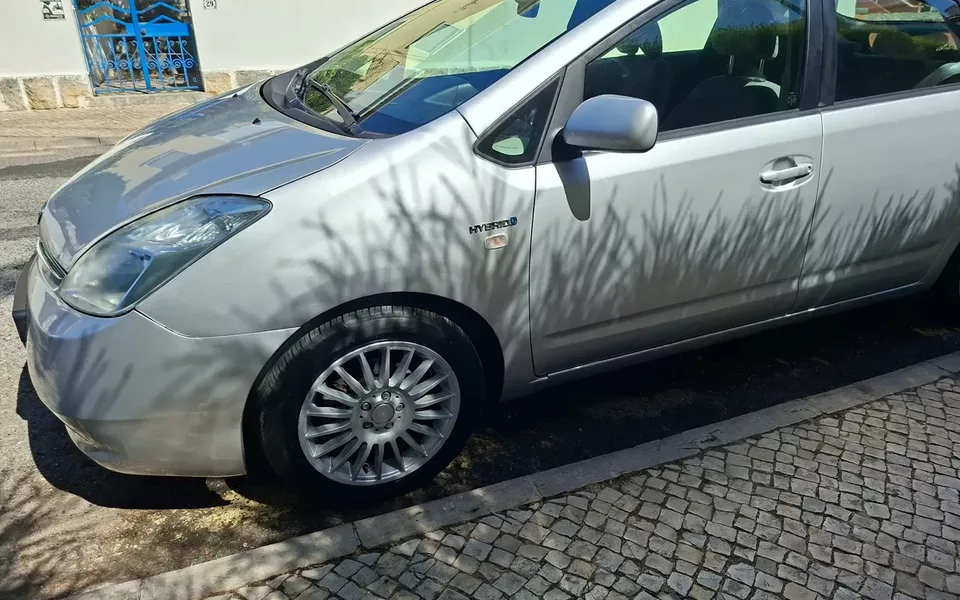 Toyota Prius 1.5 VVT-i HSD Sol