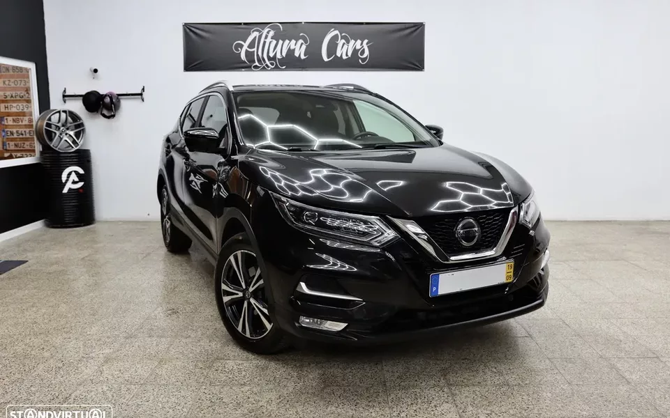 Nissan Qashqai 1.3 DIG-T N-Connecta J18 Led