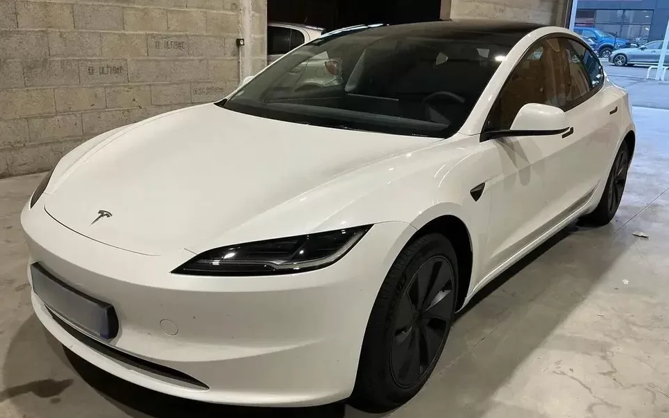 Tesla Model 3 Tração Traseira Premium
