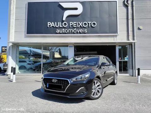 Hyundai i30 Fastback 1.0 T-GDI Style+Sens.Frt.+CI