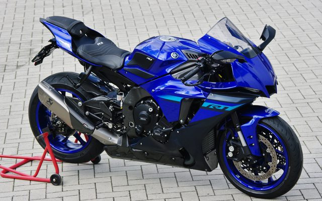 Yamaha YZF R1