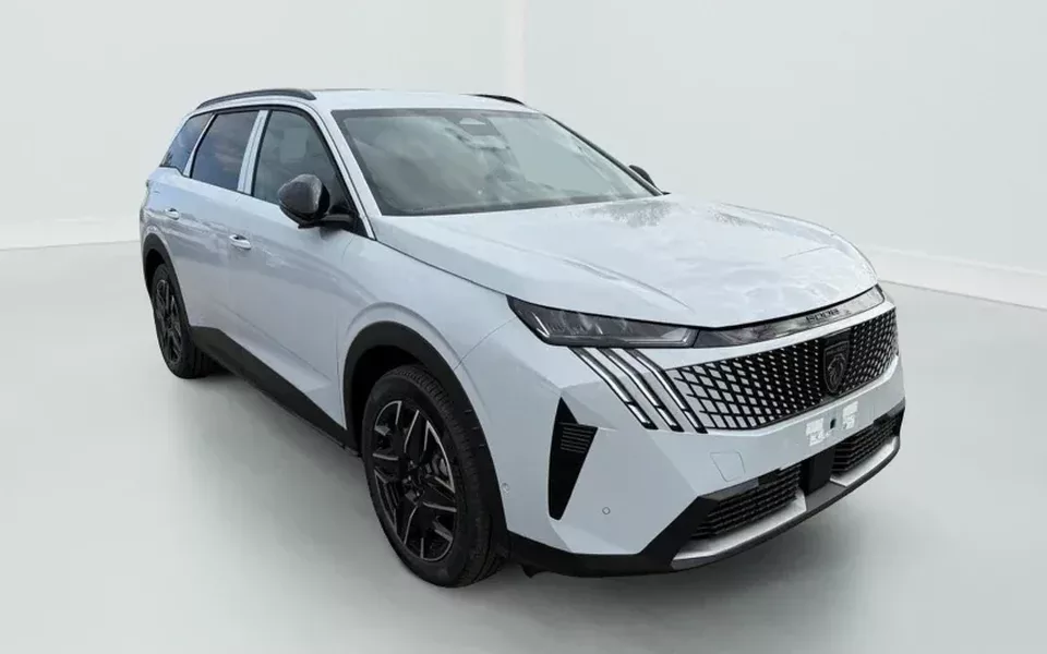 Peugeot 5008 Hybrid 145 e-DCS6 Allure Zéro km immatriculé