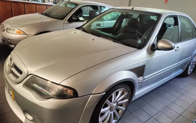 MG ZS 105
