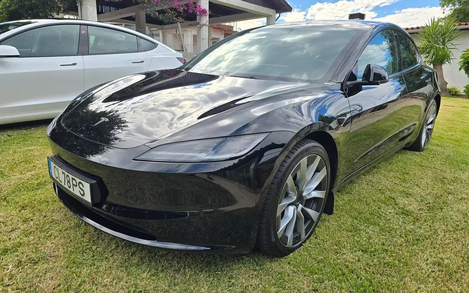 Tesla Model 3 Long Range Tração Integral Premium