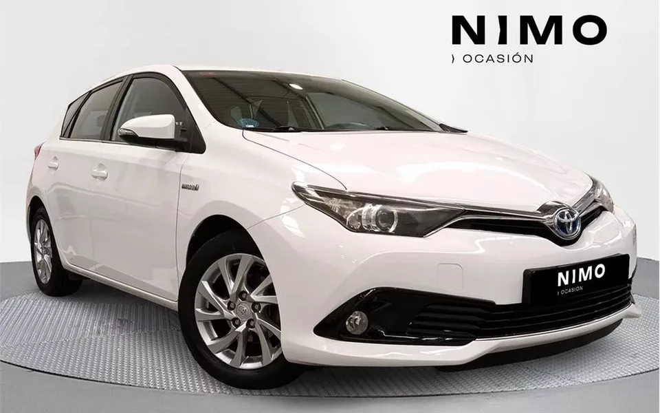 TOYOTA Auris Auris hybrid 140H Active