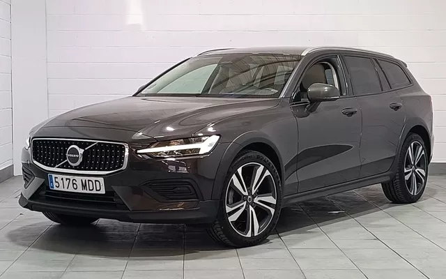 VOLVO V60 Cross Country 2.0 B4 (D) AWD Cross Country Core Auto