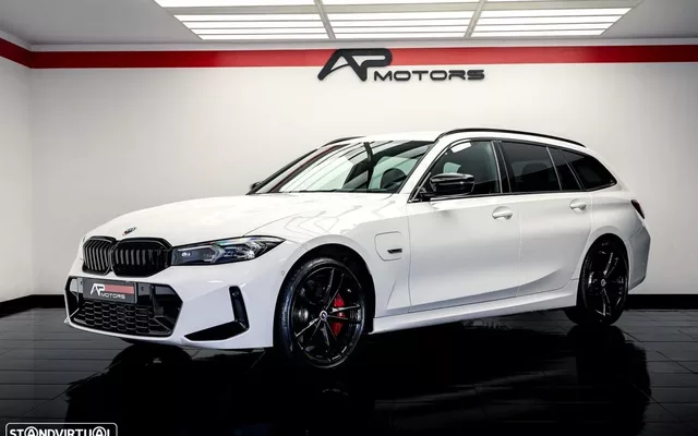 BMW 330 e Pack Desportivo M Auto